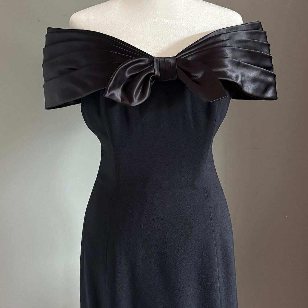 Stunning Vintage Little Black Dress